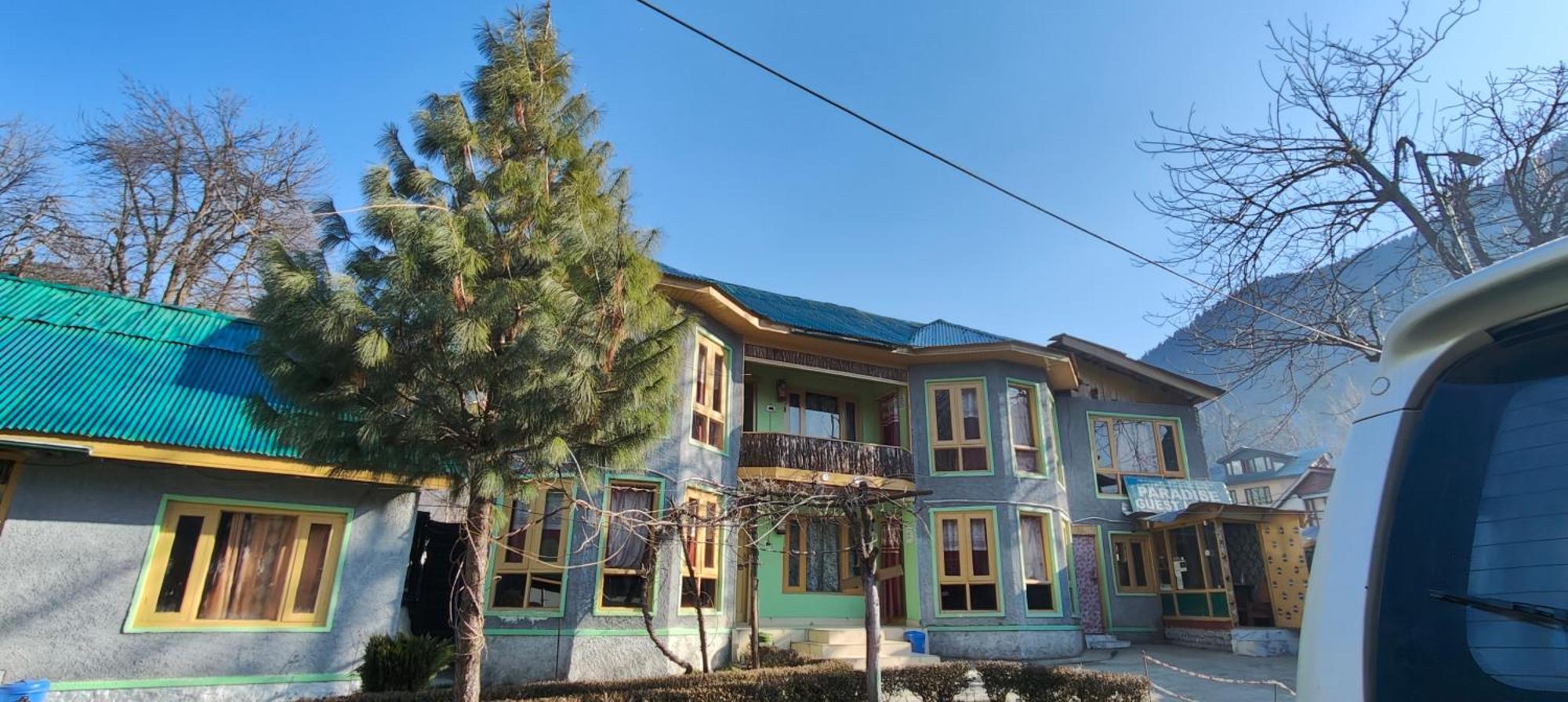 New Relax Inn, Pahalgam, 2 Km From Lidder Valley Екстер'єр фото