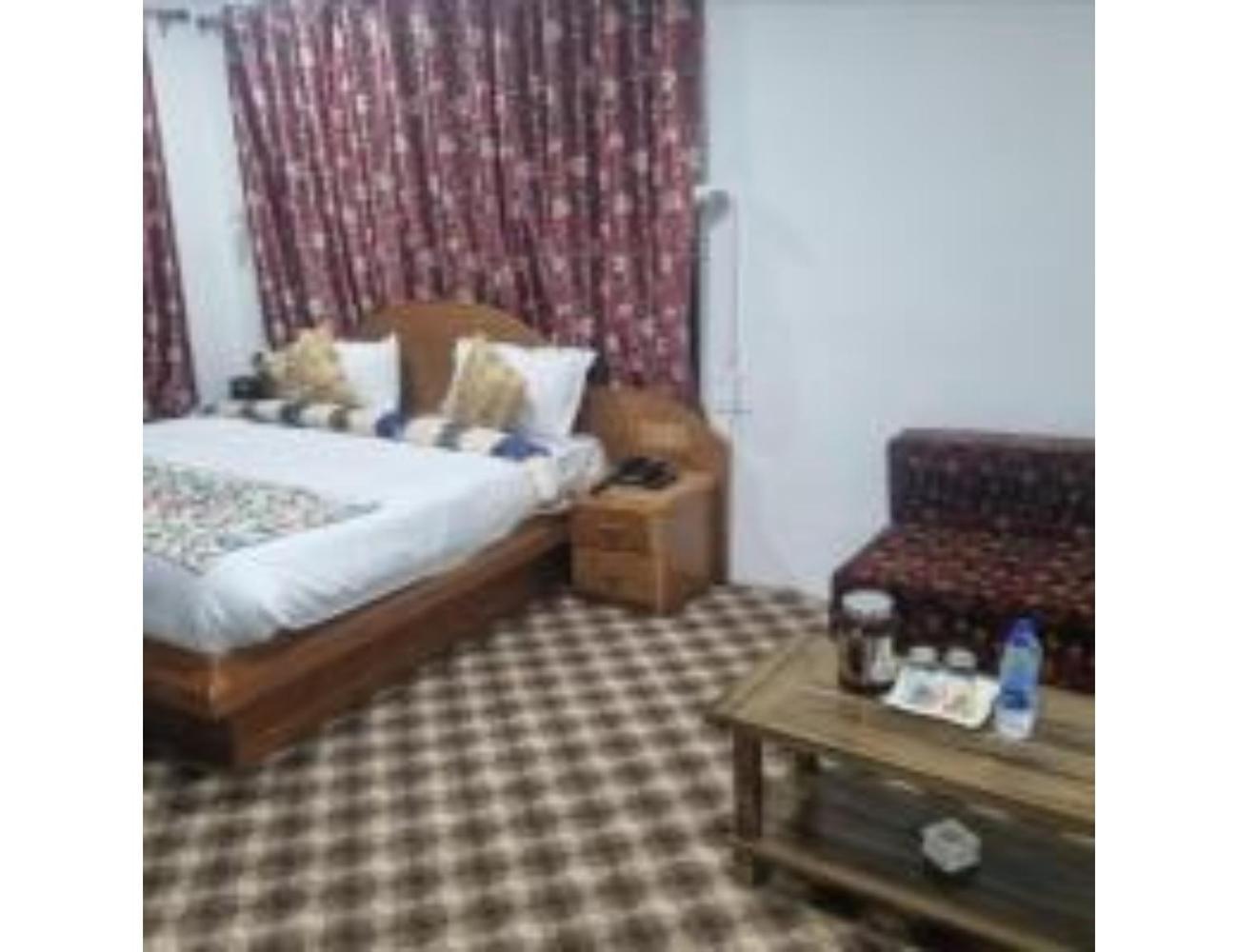 New Relax Inn, Pahalgam, 2 Km From Lidder Valley Екстер'єр фото