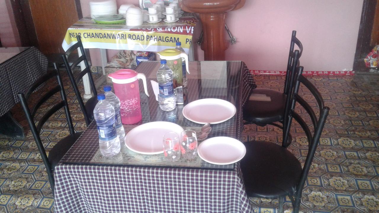 New Relax Inn, Pahalgam, 2 Km From Lidder Valley Екстер'єр фото