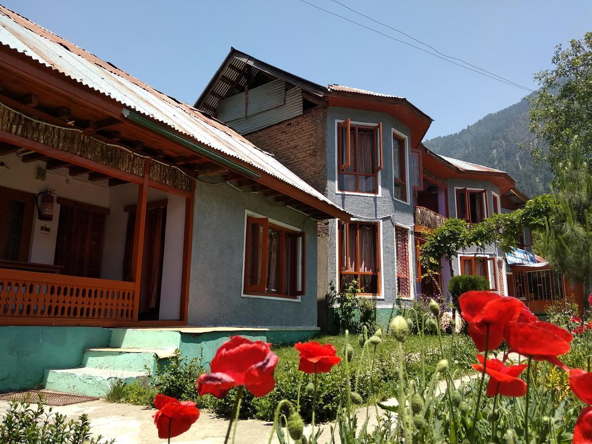 New Relax Inn, Pahalgam, 2 Km From Lidder Valley Екстер'єр фото